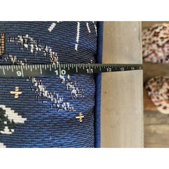 Christmas Tapestry Pillow 15x15 & 24x12 Town Scene Newport Embroidery - Picture 4 of 8